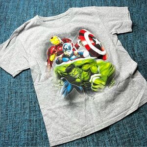 Marvel Avengers Youth Short Sleeve T-Shirt in Light Grey